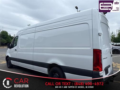 White 2024 Mercedes-Benz Sprinter 2500 HIGH ROOF 4-CYL DIESEL 170''
