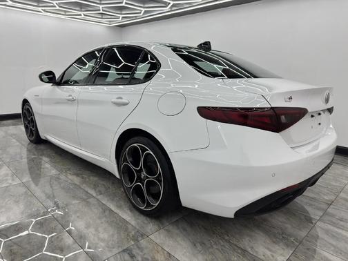2022 Alfa Romeo Giulia Ti
