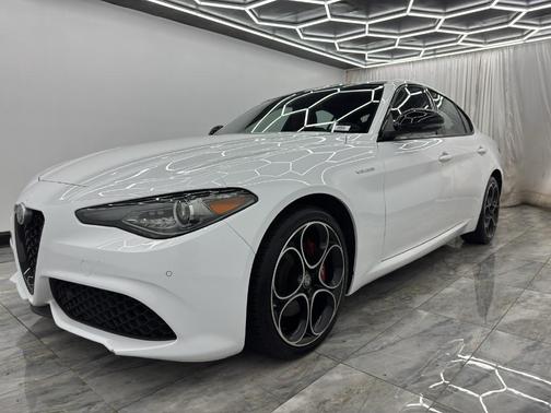 2022 Alfa Romeo Giulia Ti