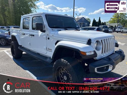 White 2022 Jeep Gladiator Overland