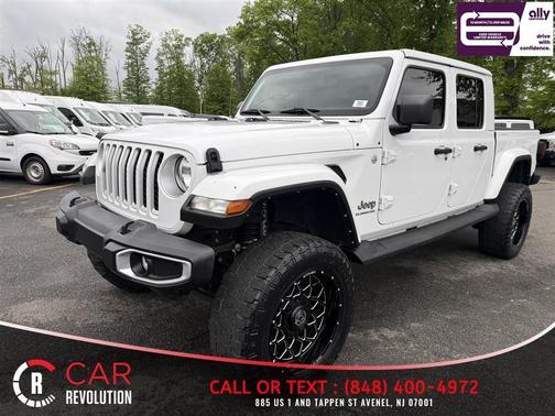 White 2022 Jeep Gladiator Overland