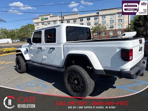 White 2022 Jeep Gladiator Overland