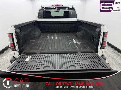 Glacier White 2024 Nissan Frontier S