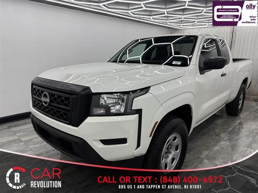 Glacier White 2024 Nissan Frontier S
