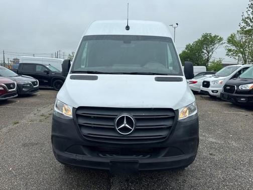 2023 Mercedes-Benz Sprinter 2500 HR I44 GAS 170''