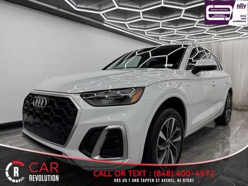 2024 Audi Q5 45 S line quattro Premium