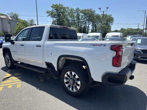 2022 Chevrolet Silverado 2500 Custom