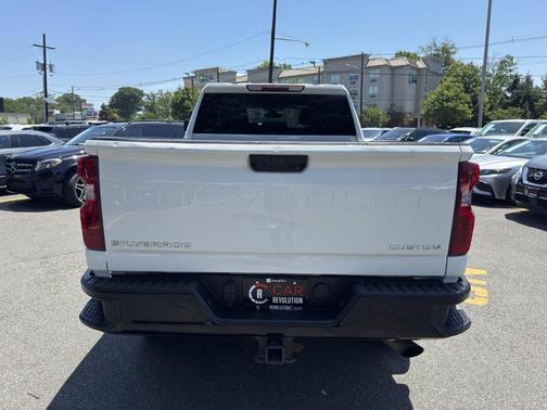 2022 Chevrolet Silverado 2500 Custom