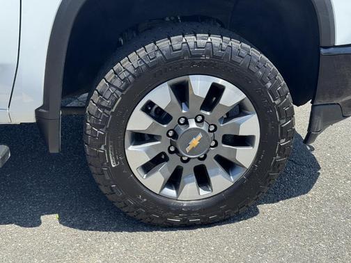 2022 Chevrolet Silverado 2500 Custom