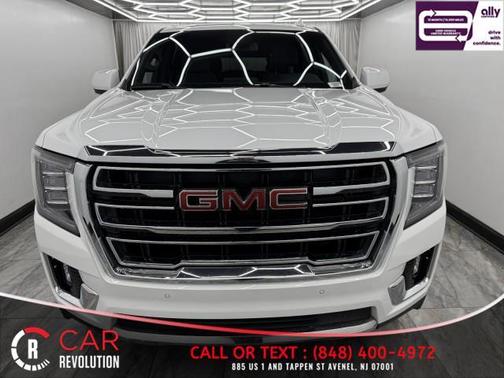 White 2024 GMC Yukon XL SLT