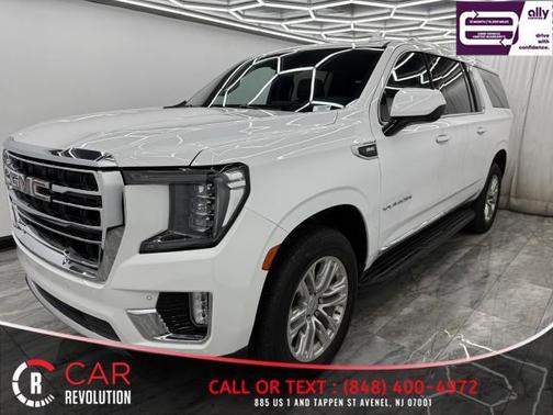 White 2024 GMC Yukon XL SLT