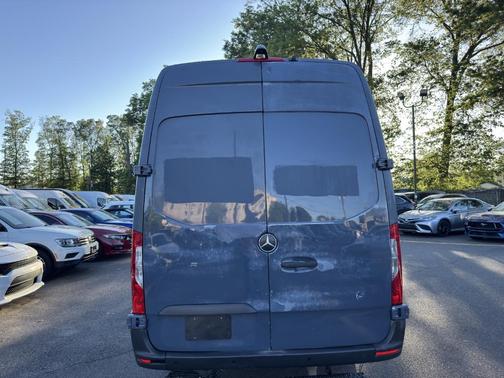 2019 Mercedes-Benz Sprinter 2500 HR 170''