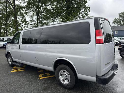 2020 Chevrolet Express 3500 LS