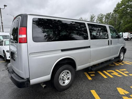 2020 Chevrolet Express 3500 LS