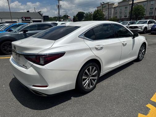 2020 Lexus ES 350 Base