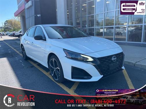 Glacier White 2024 Nissan Altima 2.5 SR