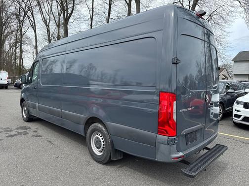 2019 Mercedes-Benz Sprinter 2500 HR 170''