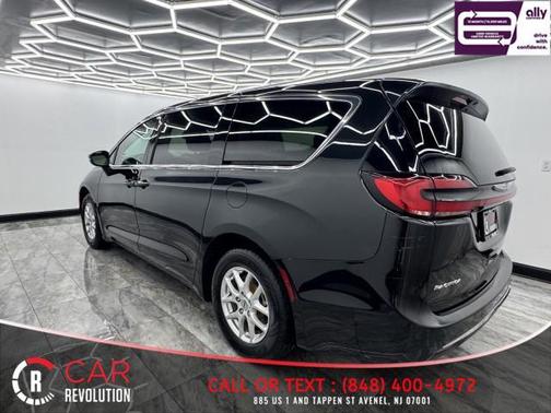 Black 2023 Chrysler Pacifica Touring-L