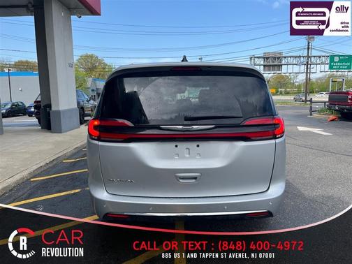 Silver 2024 Chrysler Pacifica Touring-L