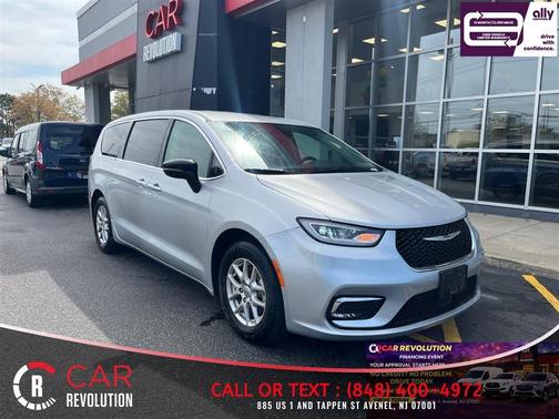 Silver 2024 Chrysler Pacifica Touring-L