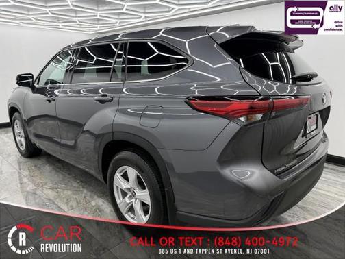 2021 Toyota Highlander LE