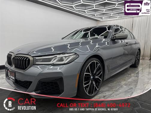 Gray 2022 BMW M550 i xDrive