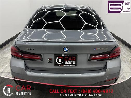 Gray 2022 BMW M550 i xDrive