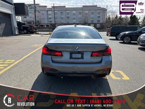 Gray 2022 BMW M550 i xDrive
