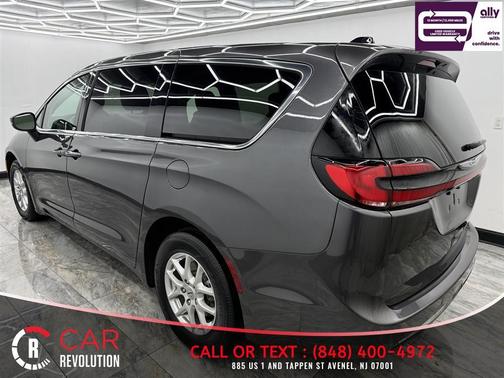 Gray 2023 Chrysler Pacifica Touring-L