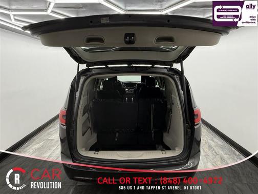 Gray 2023 Chrysler Pacifica Touring-L