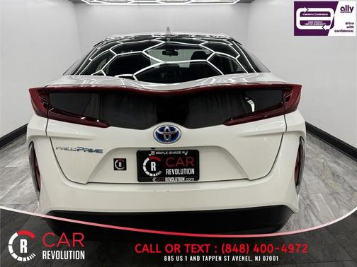 White 2020 Toyota Prius Prime LE