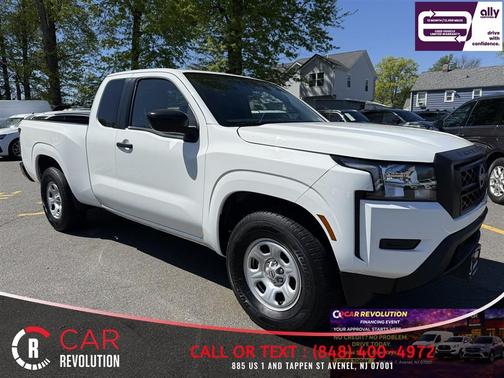 Glacier White 2024 Nissan Frontier S