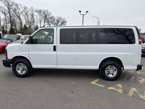 2017 Chevrolet Express 3500 LS