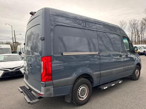 2019 Mercedes-Benz Sprinter 2500 HR 144''