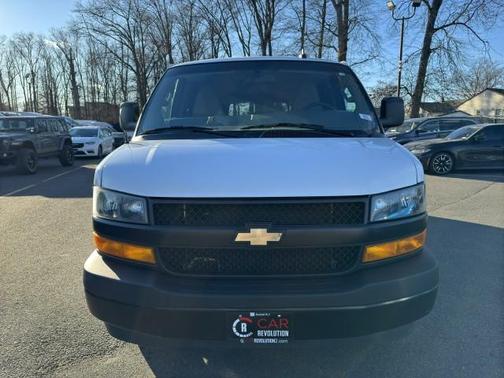 2022 Chevrolet Express 3500 LS