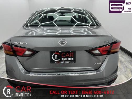 Gun Metallic 2022 Nissan Altima 2.5 SR