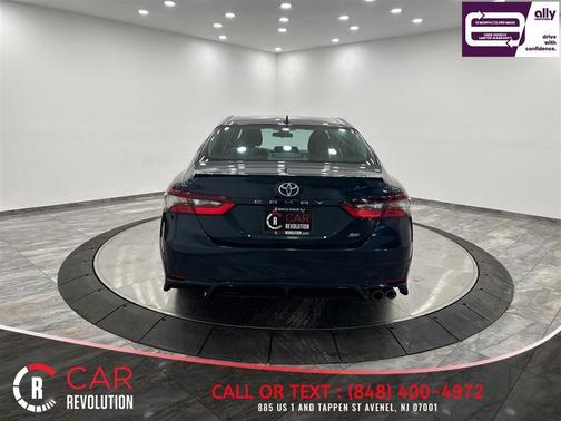 Green 2021 Toyota Camry SE