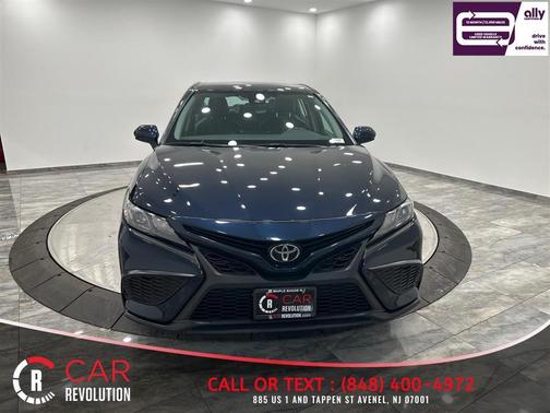 Green 2021 Toyota Camry SE