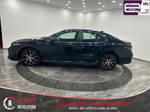 Green 2021 Toyota Camry SE