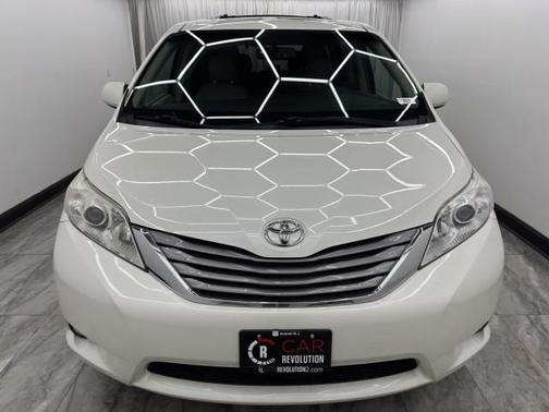 2017 Toyota Sienna XLE Premium