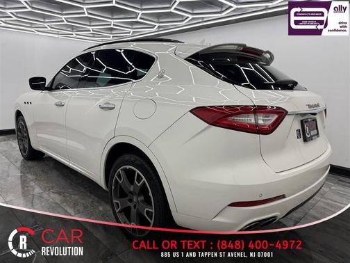 Silver 2017 Maserati Levante Base