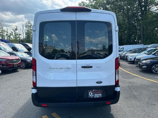 2022 Ford Transit-350 XLT