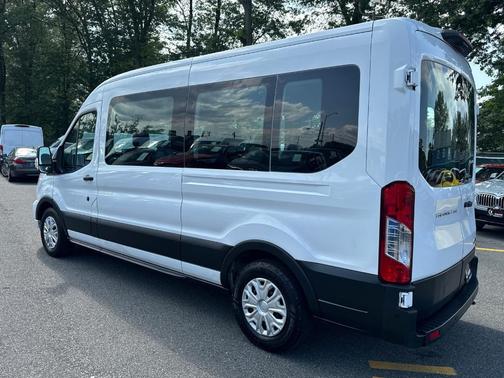2022 Ford Transit-350 XLT