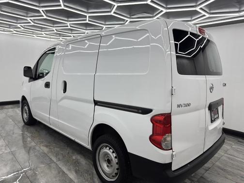 2021 Nissan NV200 S