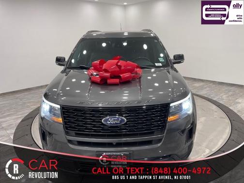 Gray 2019 Ford Explorer sport