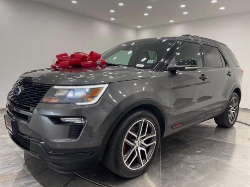 Gray 2019 Ford Explorer sport