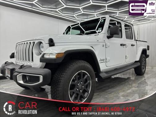 White 2021 Jeep Gladiator Overland