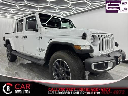 White 2021 Jeep Gladiator Overland