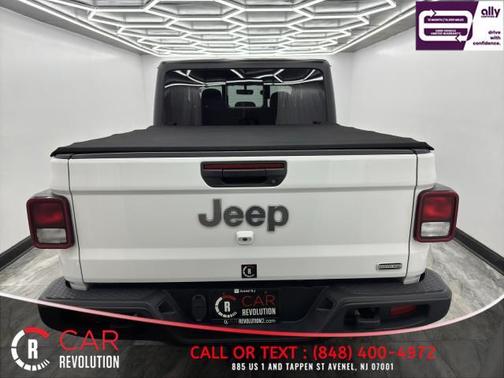 White 2021 Jeep Gladiator Overland