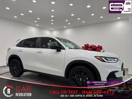 White 2023 Honda HR-V Sport